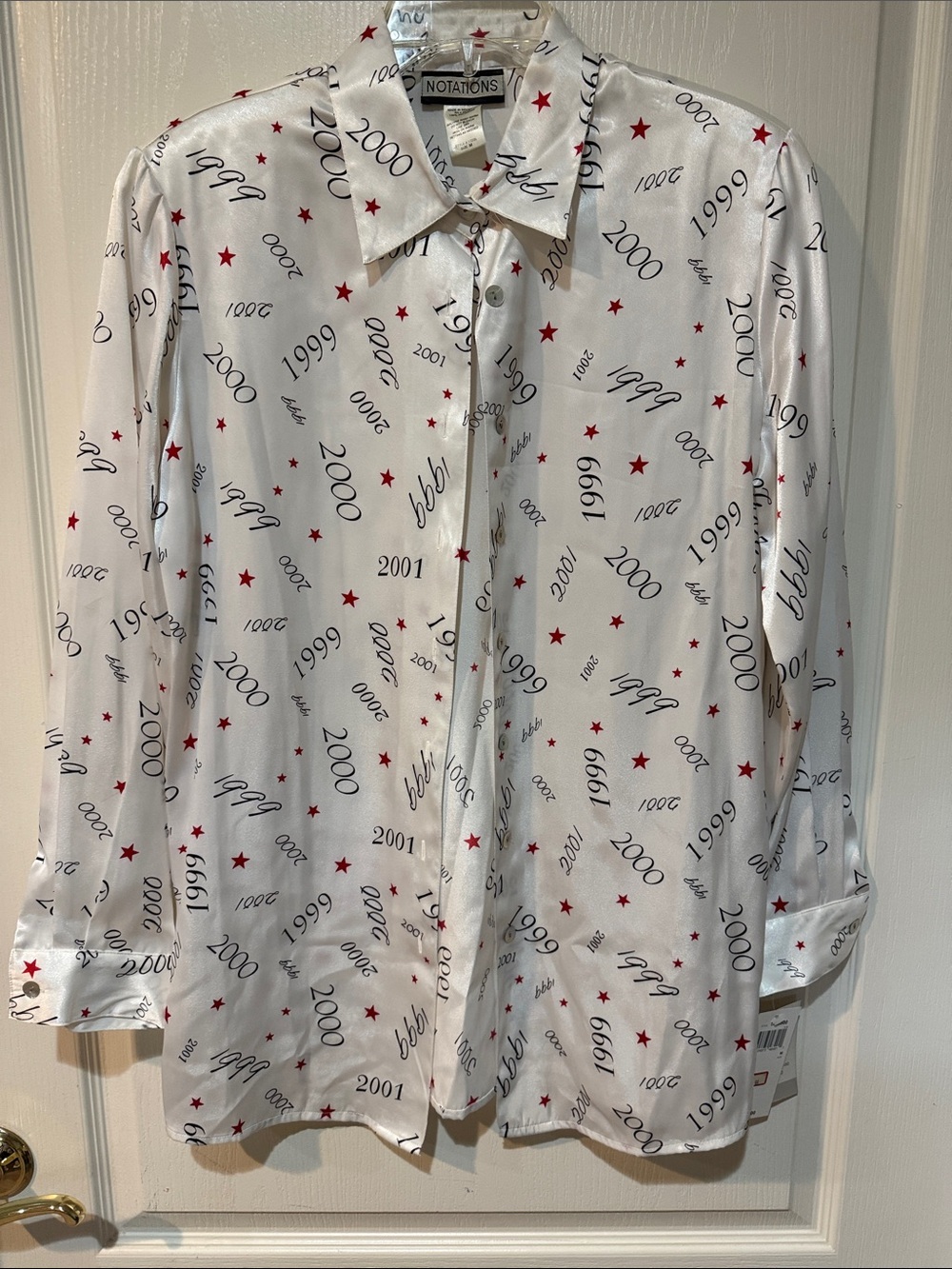 Vintage 1999-2001 Notations White Satin Button-Front Shirt with Red Star Print